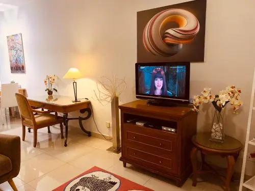 +WIFI Skyview Univ360 Place Facing Mines Lake