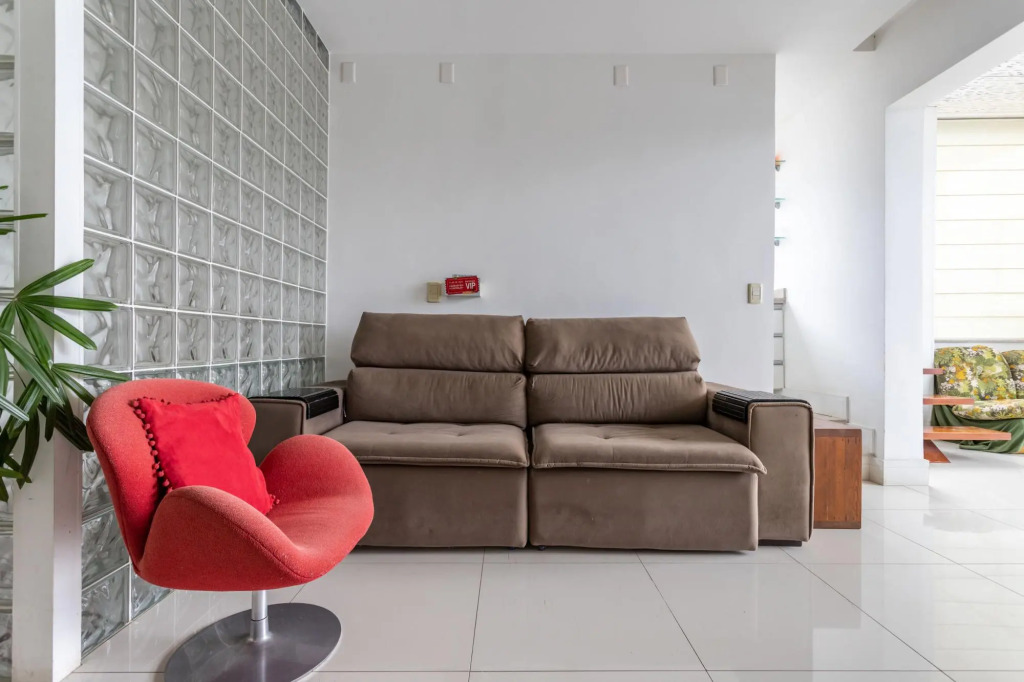 Pineapples LC2207 | Coverage in Barra da Tijuca