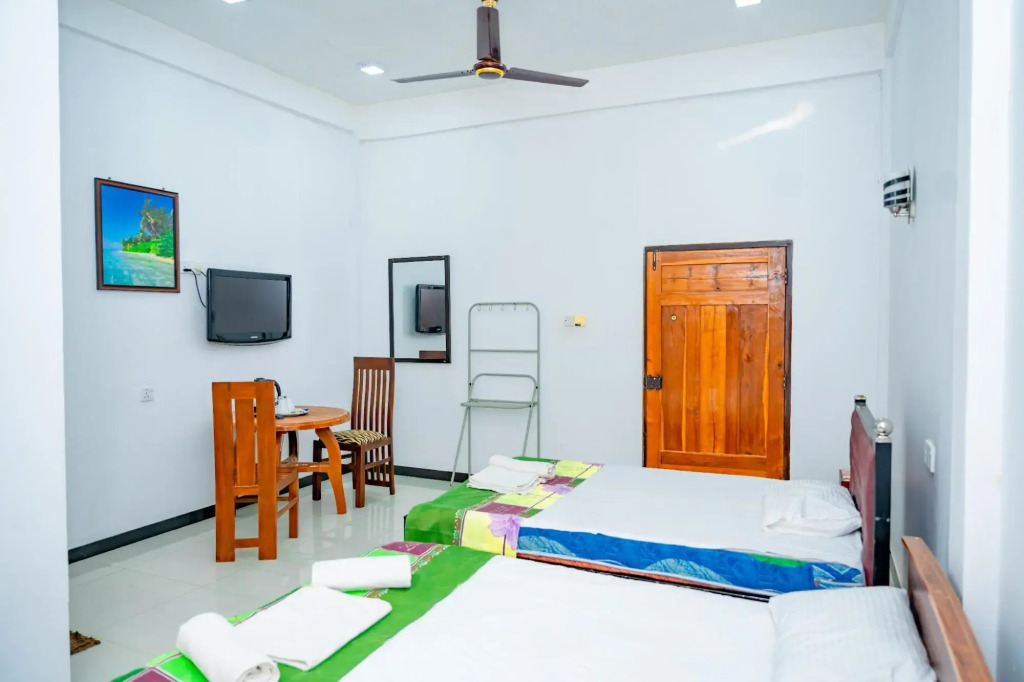 Thisha Hotel & Restaurant