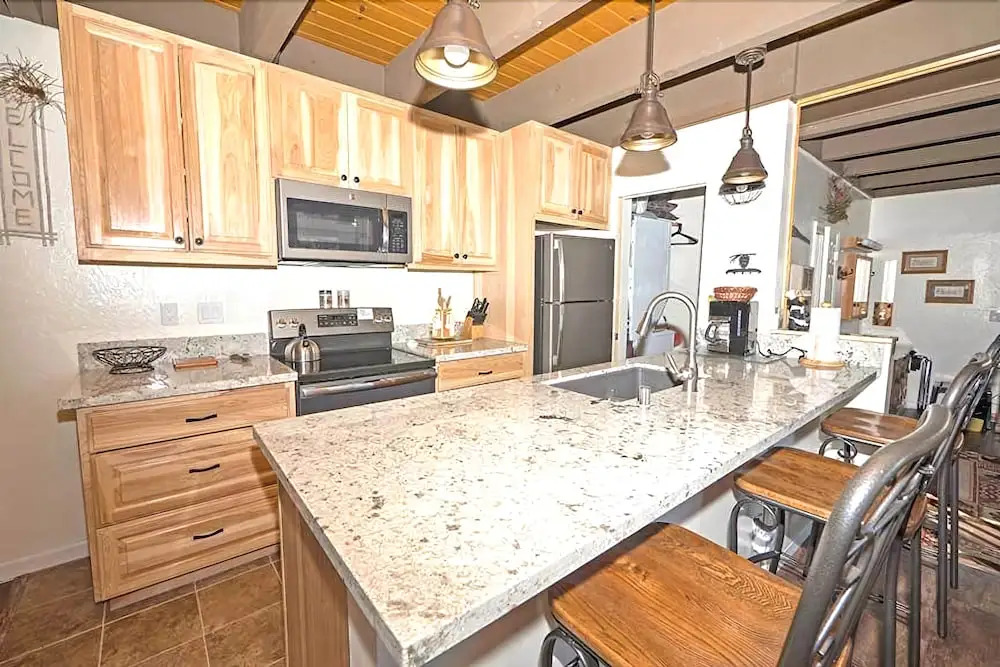 439 Ala Wai Blvd., 157 - Studio condo by RedAwning