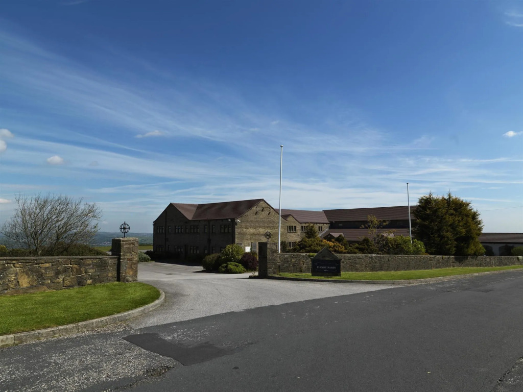 Pennine Manor Hotel