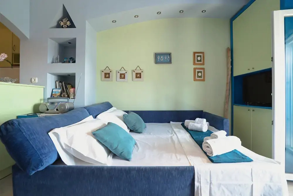 Lilly s Seaview Studio