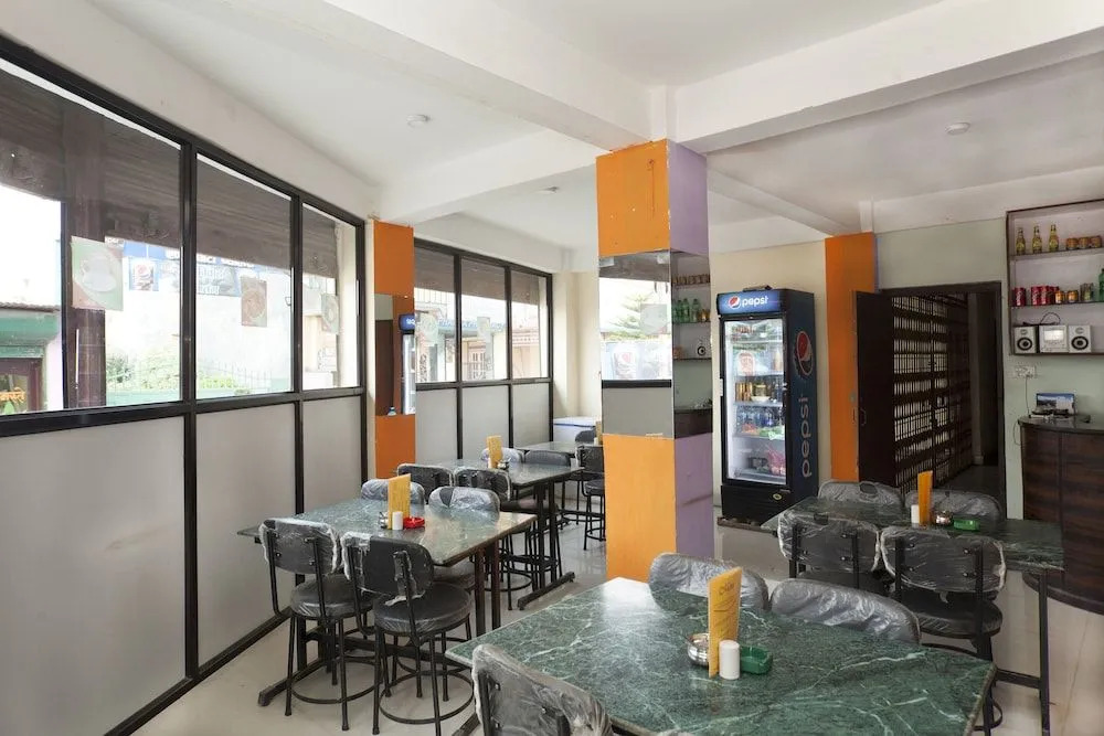SPOT ON 464 Hotel Pahuna Ghar
