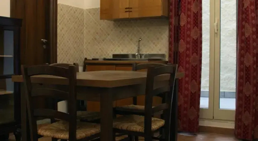 Danisinni House