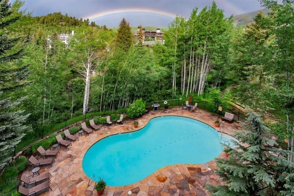 Contemporary 3 Bedroom Ski In, Ski Out Condo in the Heart of Beaver Creek Village