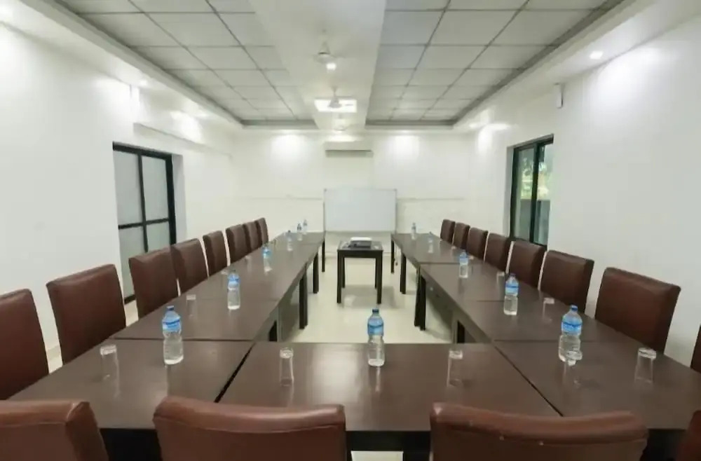 Hotel Ratnasambhava