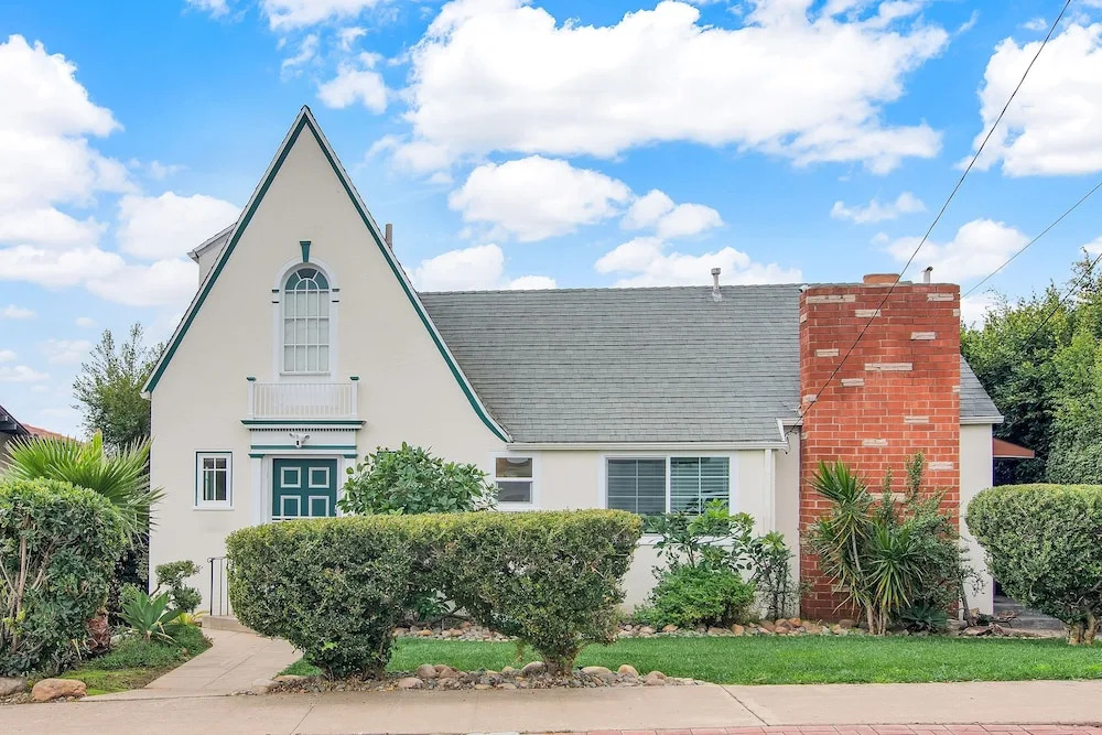 New Listing! Updated Victorian W/ Downtown Views 3 Bedroom Home