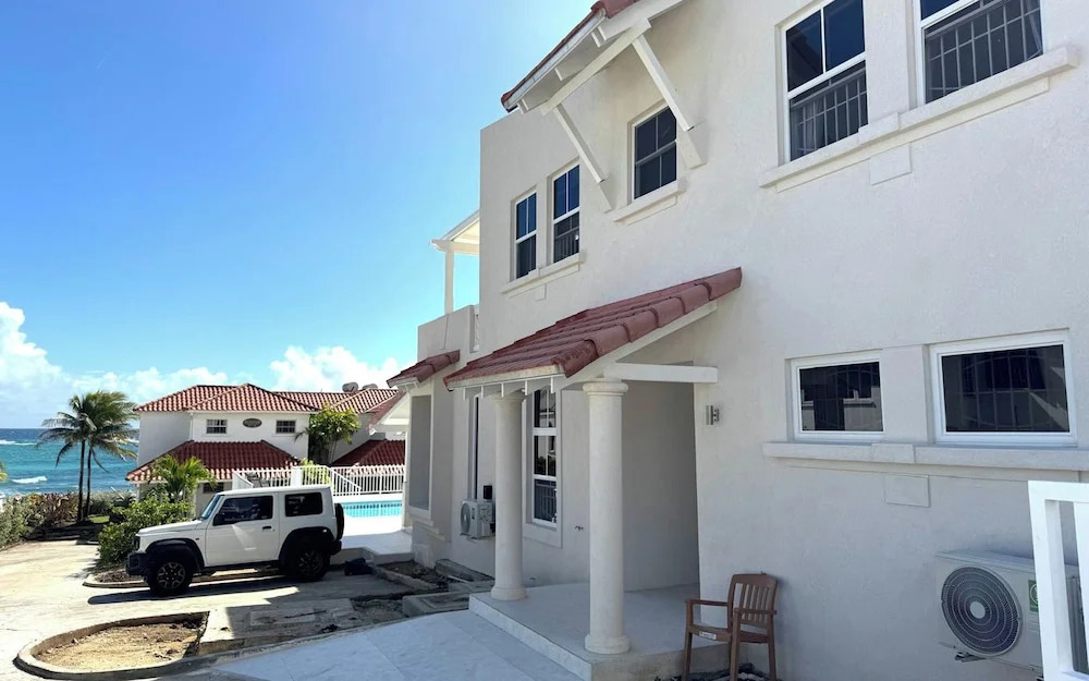 Silver Sands Beach Villa #3 - 4bd