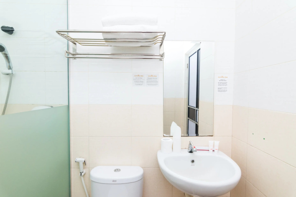 Lovina Inn - Nagoya Batam