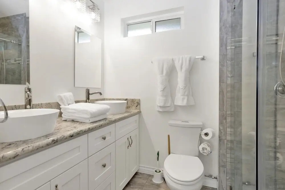 2145-the Getaway 2 Bedroom Home by Redawning