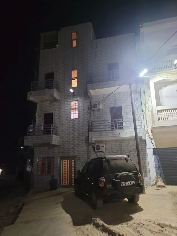 Chez Medzo