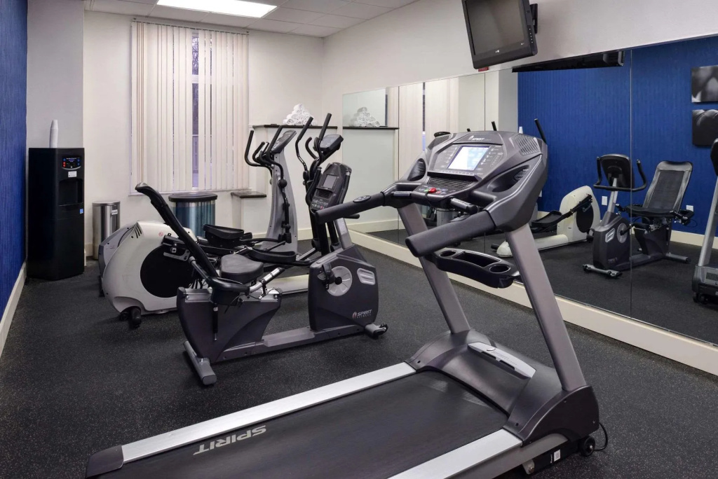 Country Inn & Suites by Radisson Nashville Airport TN