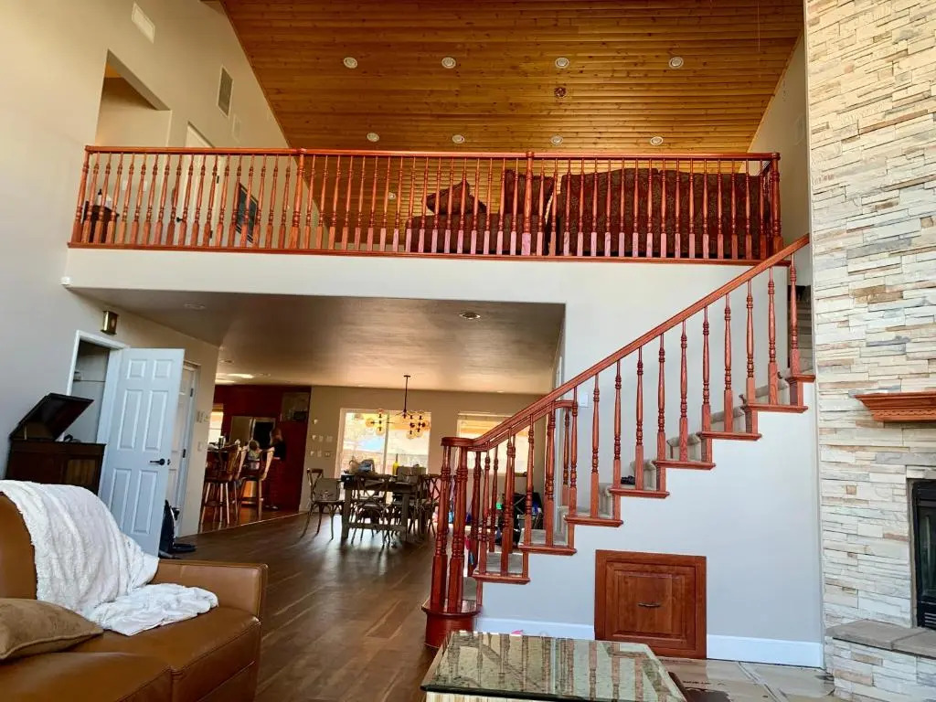 Stunning 3,400 sq ft Lake House w Boat Dock, Sauna, Steam Shower, and More