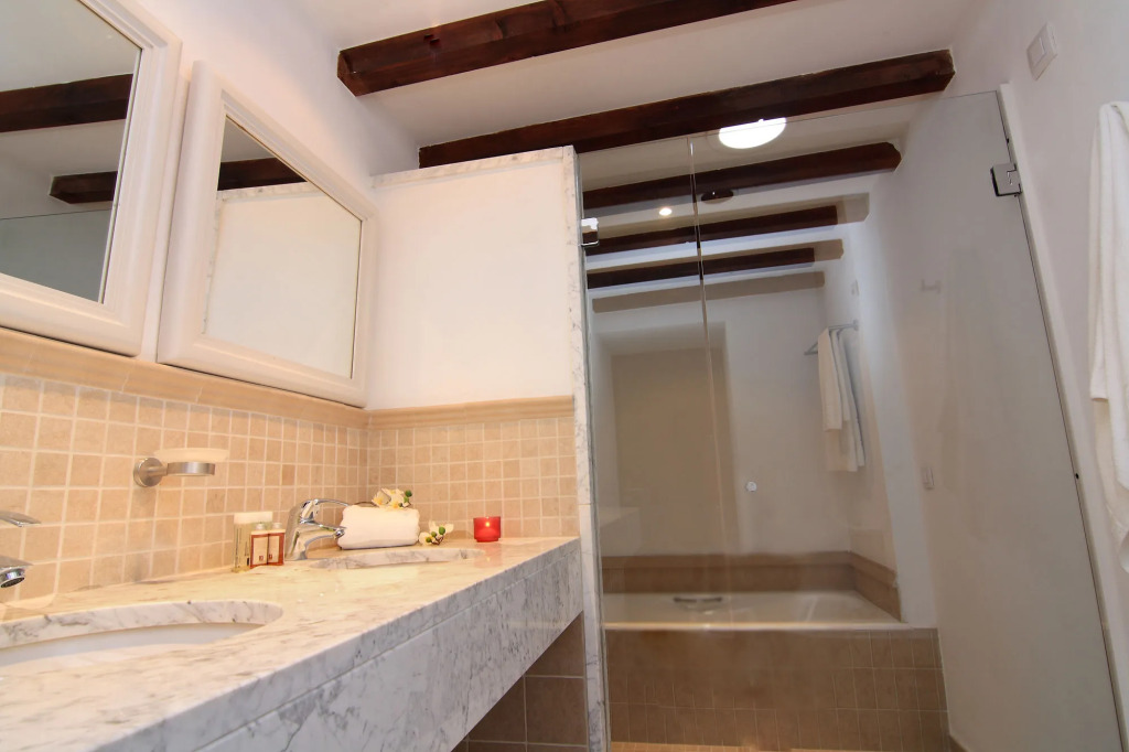 Algaida Suite By Eurotels