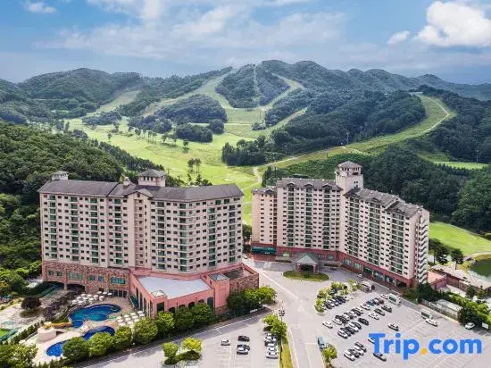 OakValley Resort Hills Village