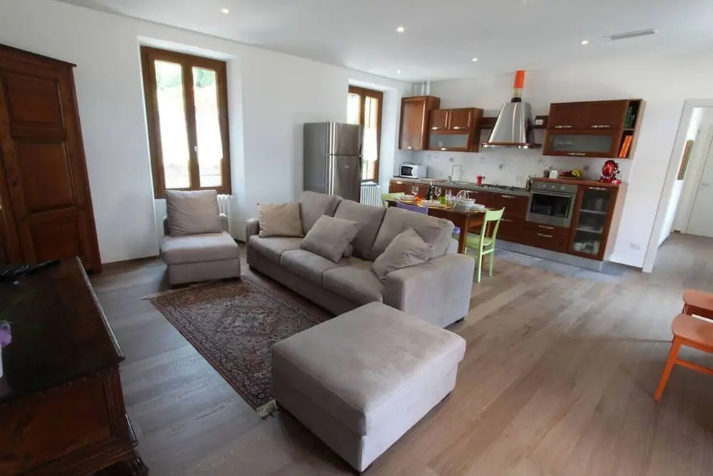 Pitel House Luxury Apartment in Bellagio Center