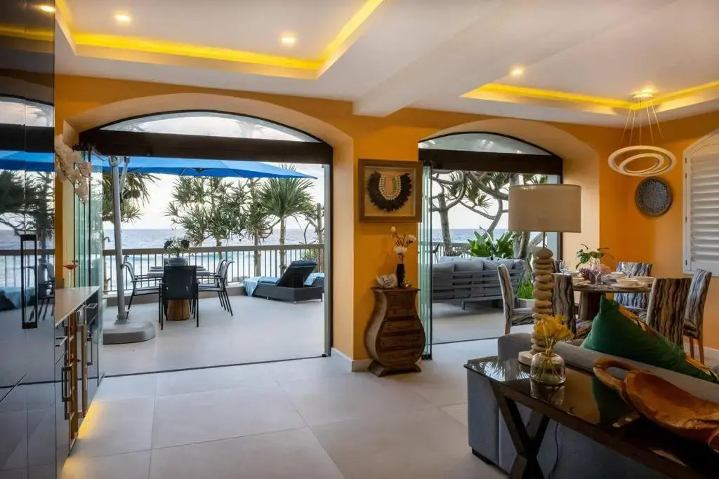 Beachfront Luxury - 2 Chaka's Place