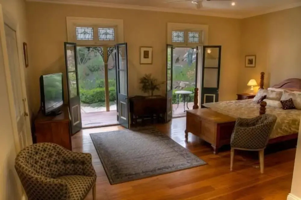 Tizzana Winery Bed and Breakfast