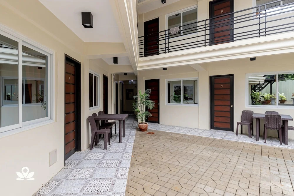 Happy Grey Hotel Vigan