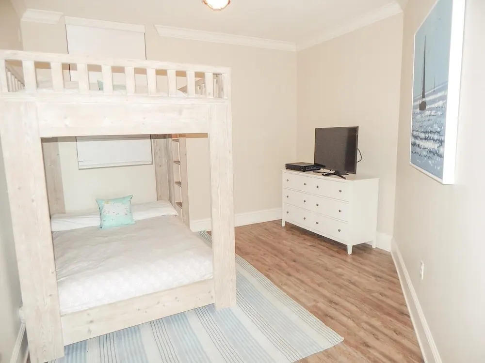 209 Holiday Isle 209 3 Bedroom Condo