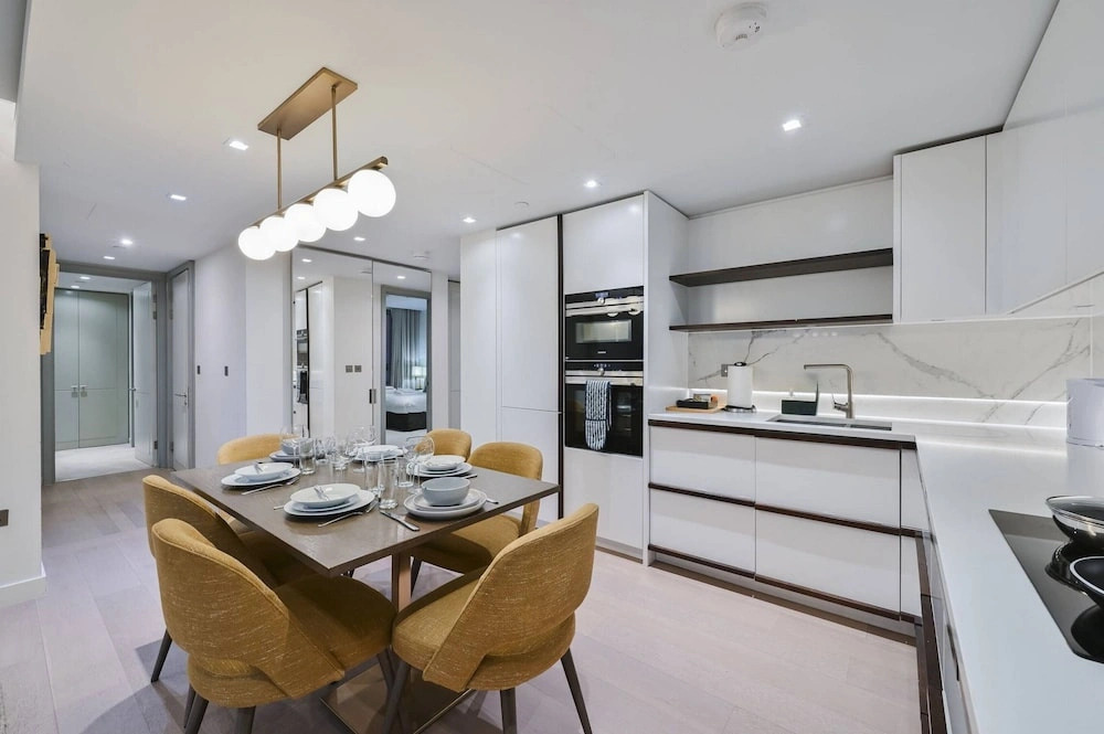Spacious 3-bedroom Apartment in Central London