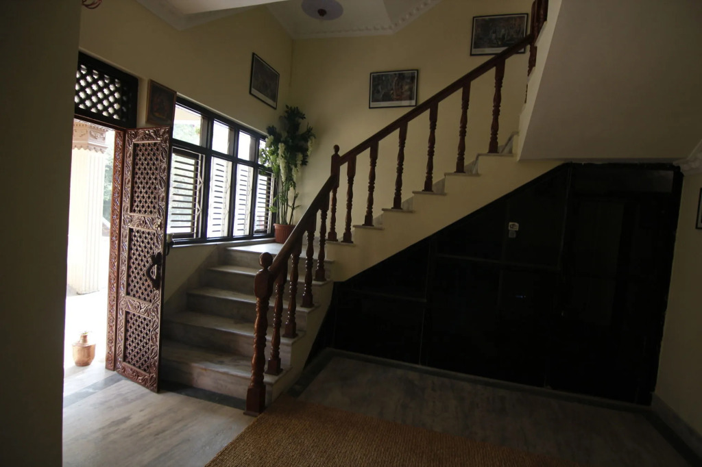 Dipankara Holiday Home