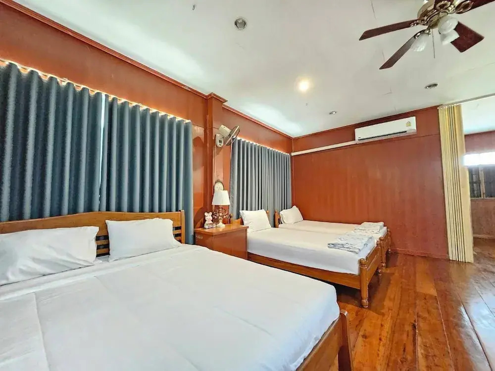 Punnattha House by Peema Villa