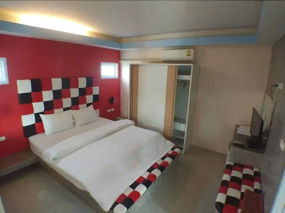Suwannaphum Trang Resort