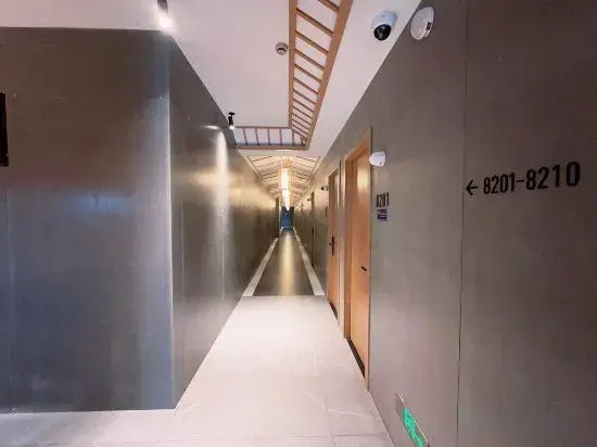 Jiting Youth Hostel (North Bund Pingliang Road Metro Station Branch)