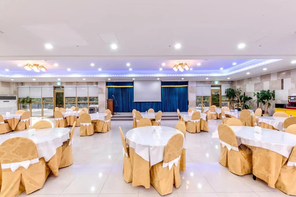 Jeju Pearly Hotel