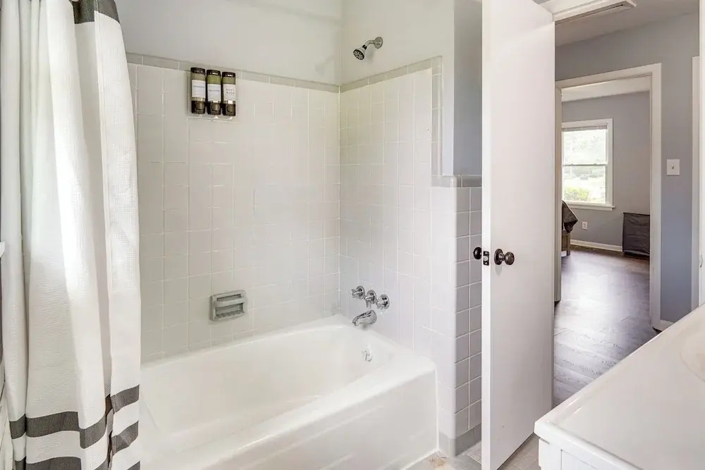 5 Mi to Dtwn: Family-friendly Fayetteville Home!