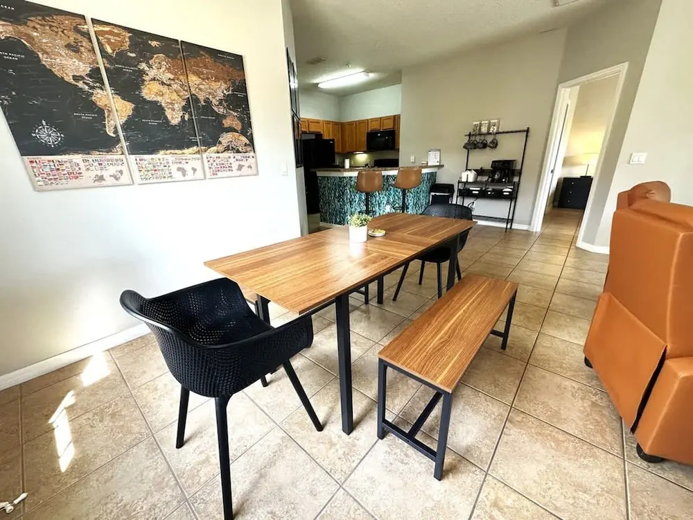 Very Near Disney 3 Bd Condo Walmart 1 min Away