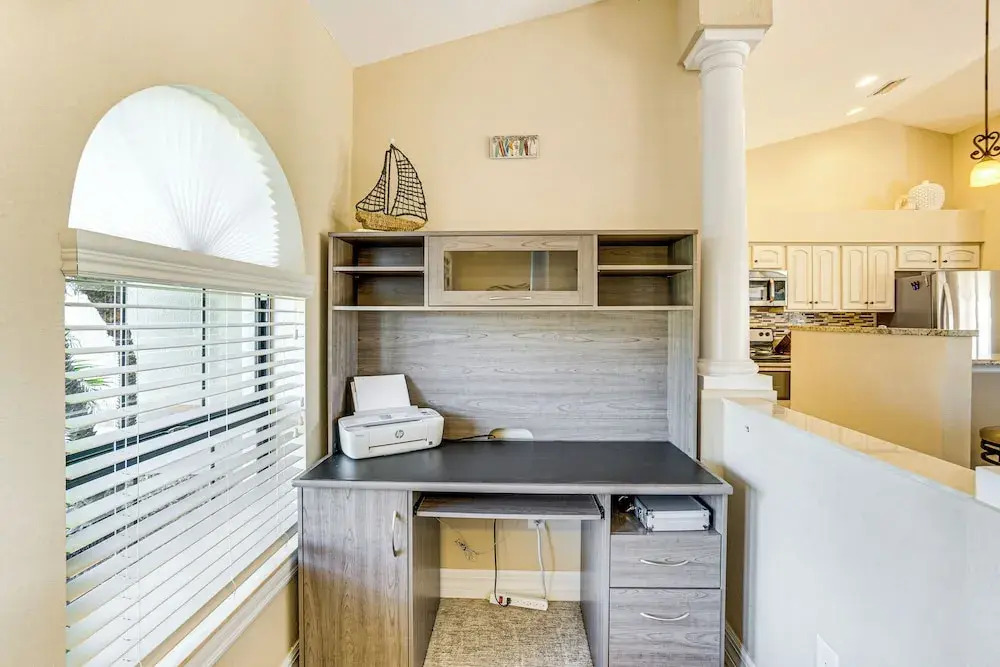 Near Golf & Beaches: Luxe Home in Rotonda West!
