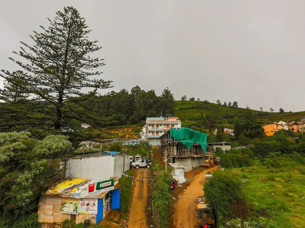 Collection O 24541 Ooty Highway Hotel