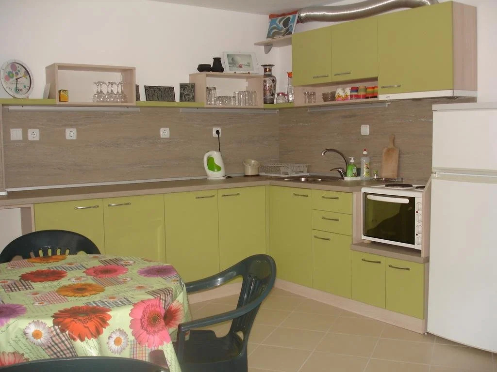 Guest House Aja