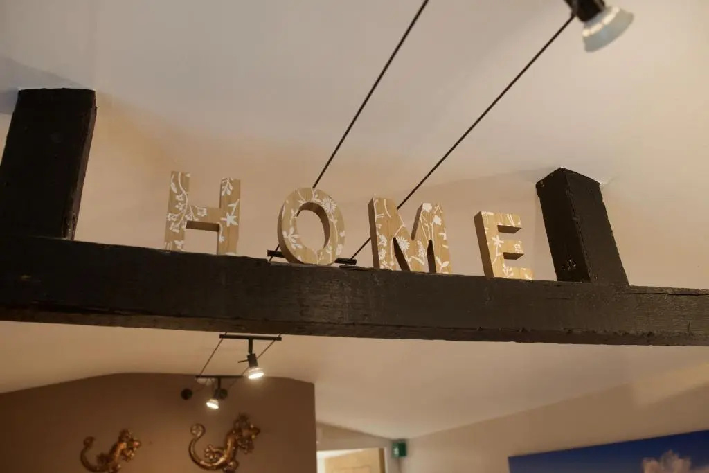Luxurious Rural Cabin with Hot Tub