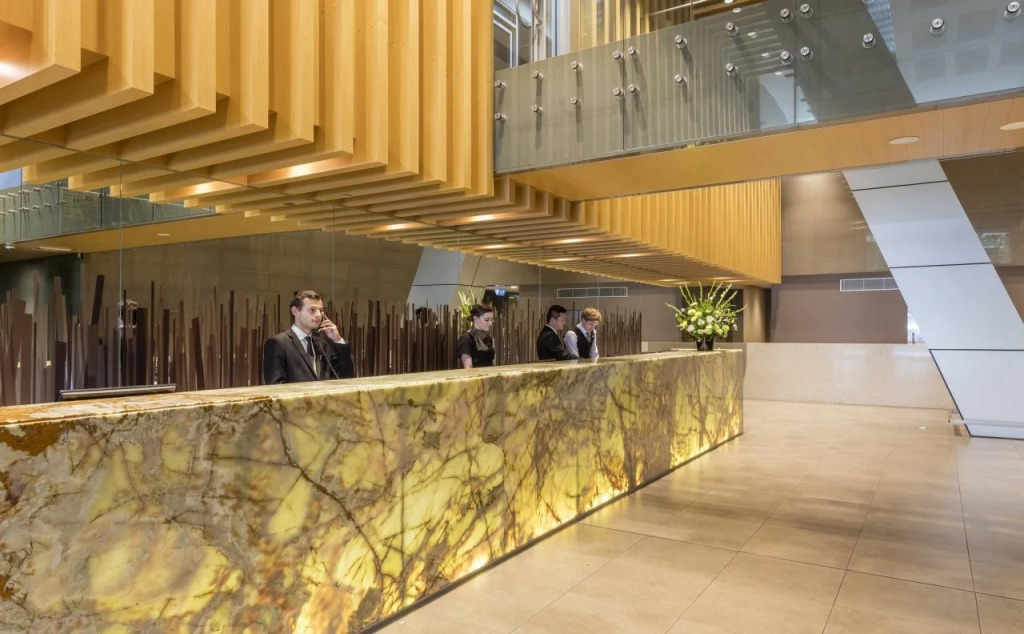Meriton Suites World Tower, Sydney