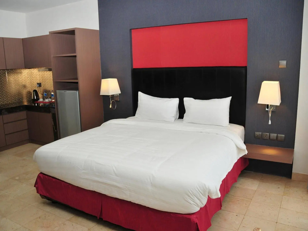 The Centro Hotel & Residence By Orchardz
