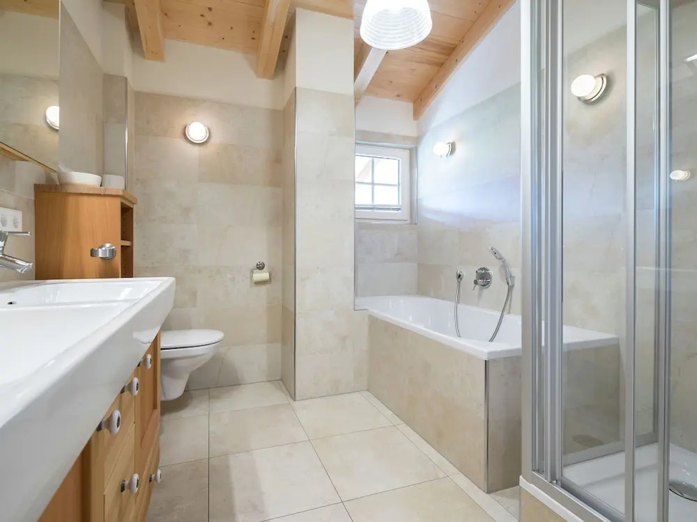 Swanky Chalet in Piesendorf With Wellness Area & Valley View