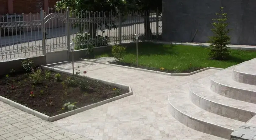 Stedy Guest House