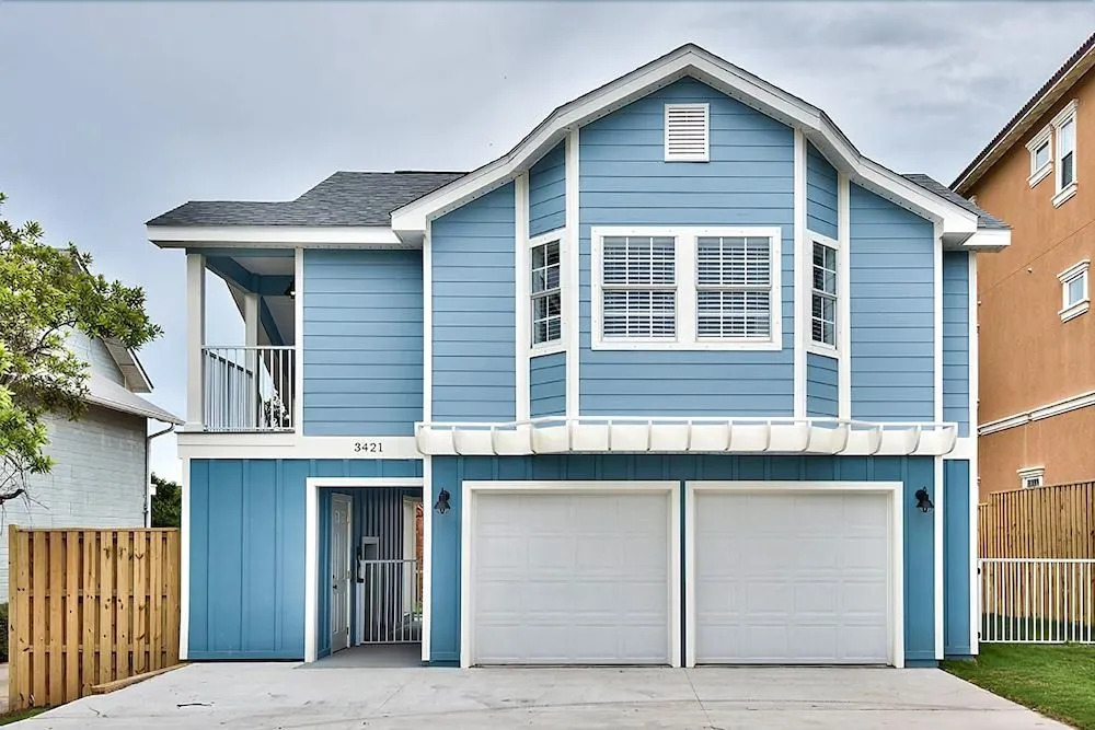 Bottoms Up 7 Bedroom Holiday Home by Five Star Properties