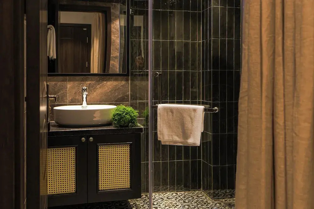 Hanoi Bliss Hotel
