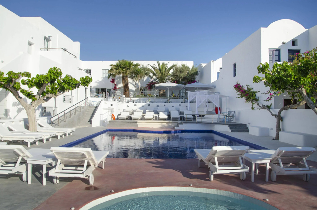 RK Beach Hotel