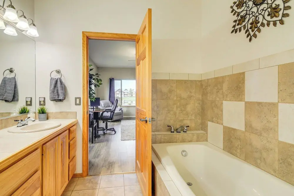 Modern Pagosa Springs Home w/ Deck on Village Lake