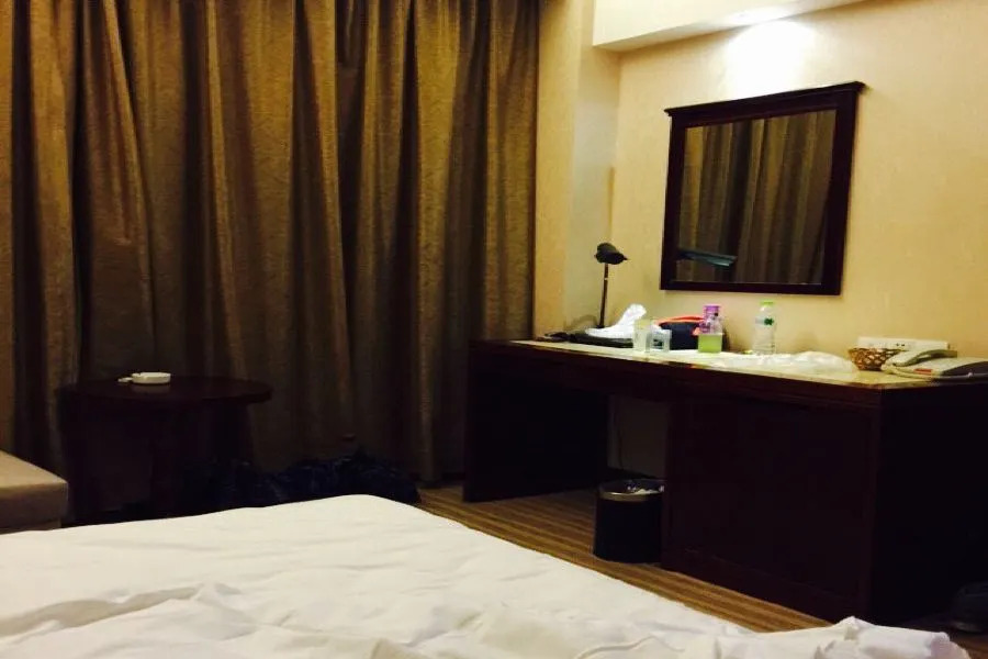 Yiyang Huatian Hotel