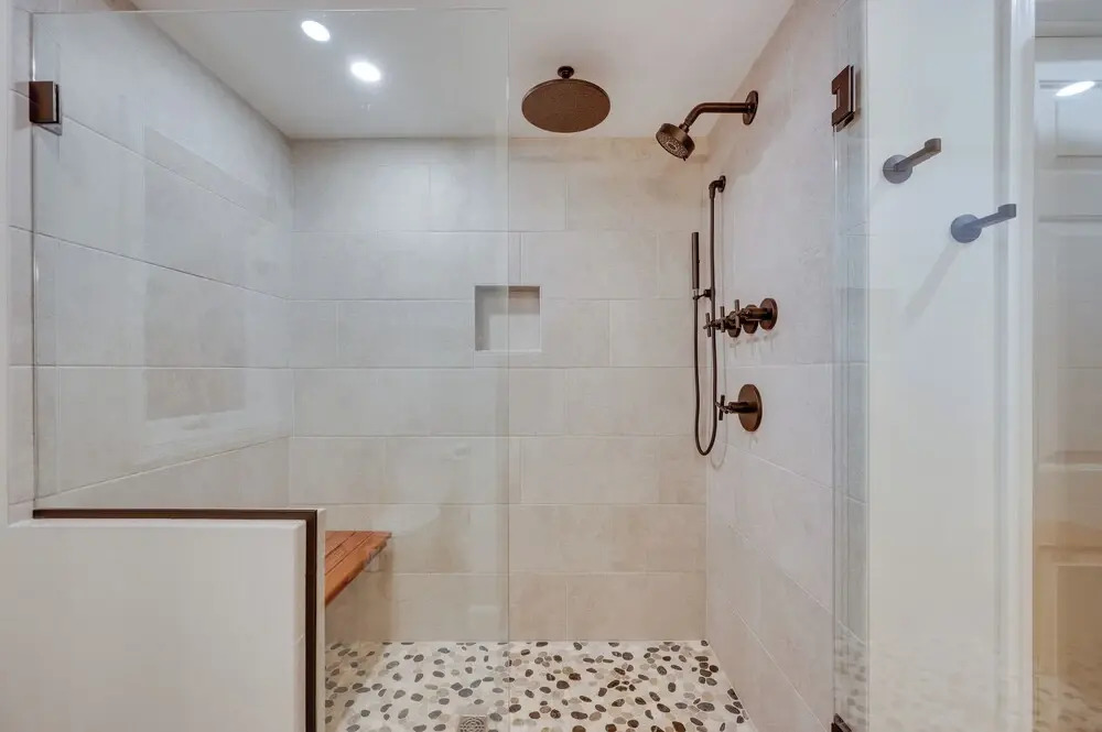 Ski-in Condo w/ Hot Tub on Burke Mtn Slopes!