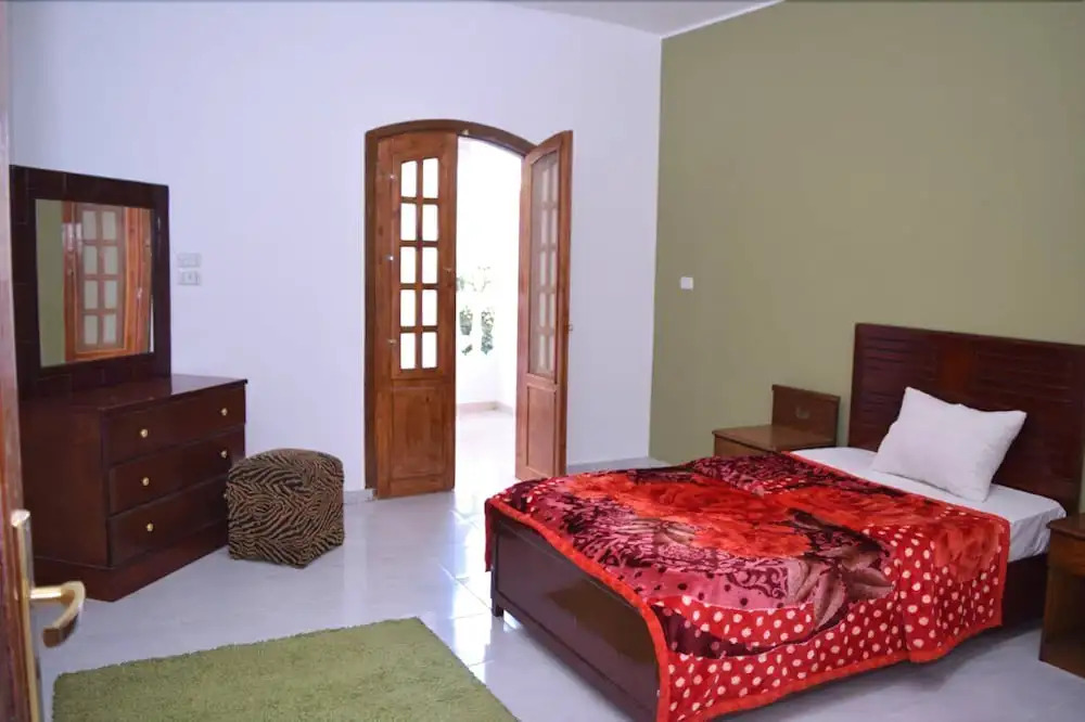 El Hady Apartments with Swimming Pool