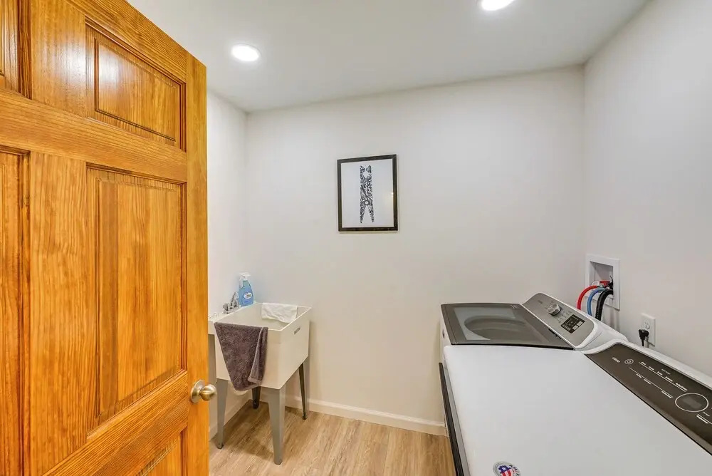 Coastal Comfort: Rehoboth Beach Getaway w/ Porch!