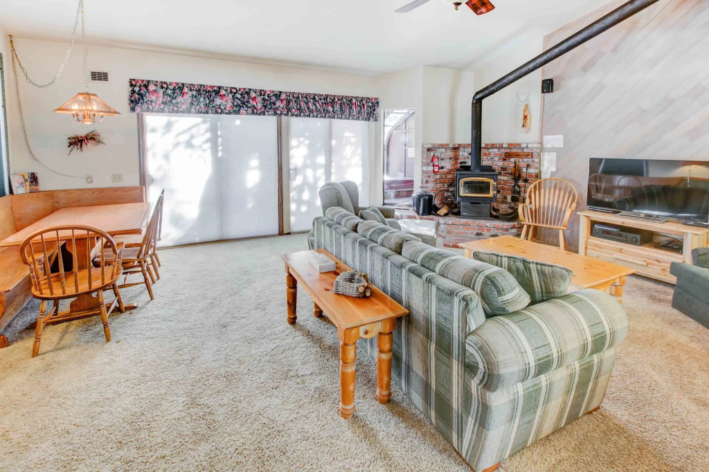 Forest Creek 11 - Two Bedroom Condo