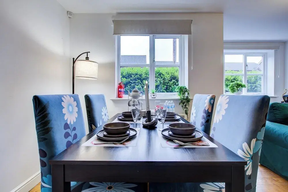 Spacious 2-bed Apartment, Family With Pets Welcome